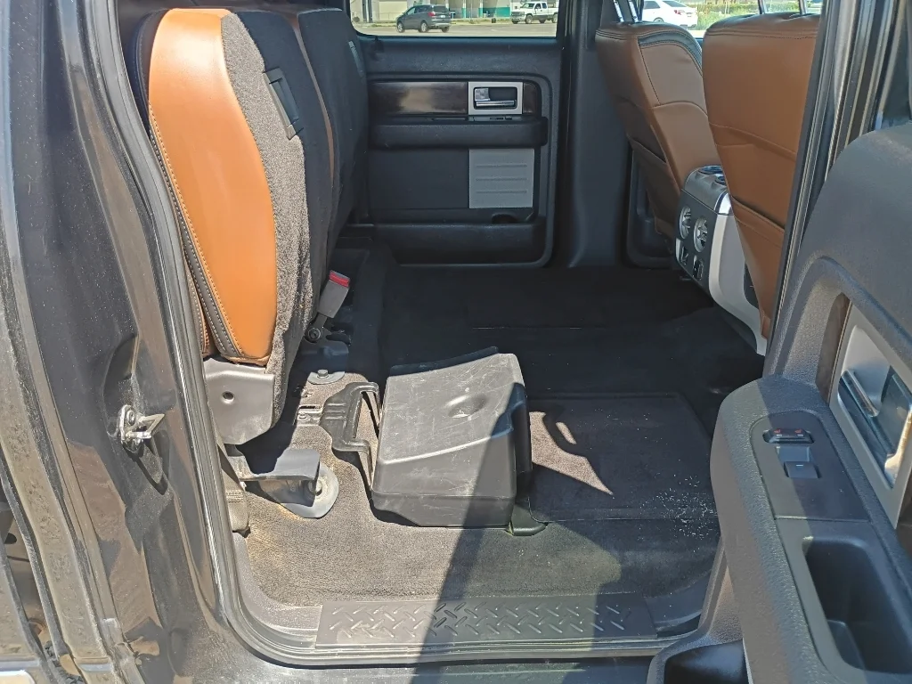 Used 2013 Tuxedo Black Metallic Ford Platinum image 16