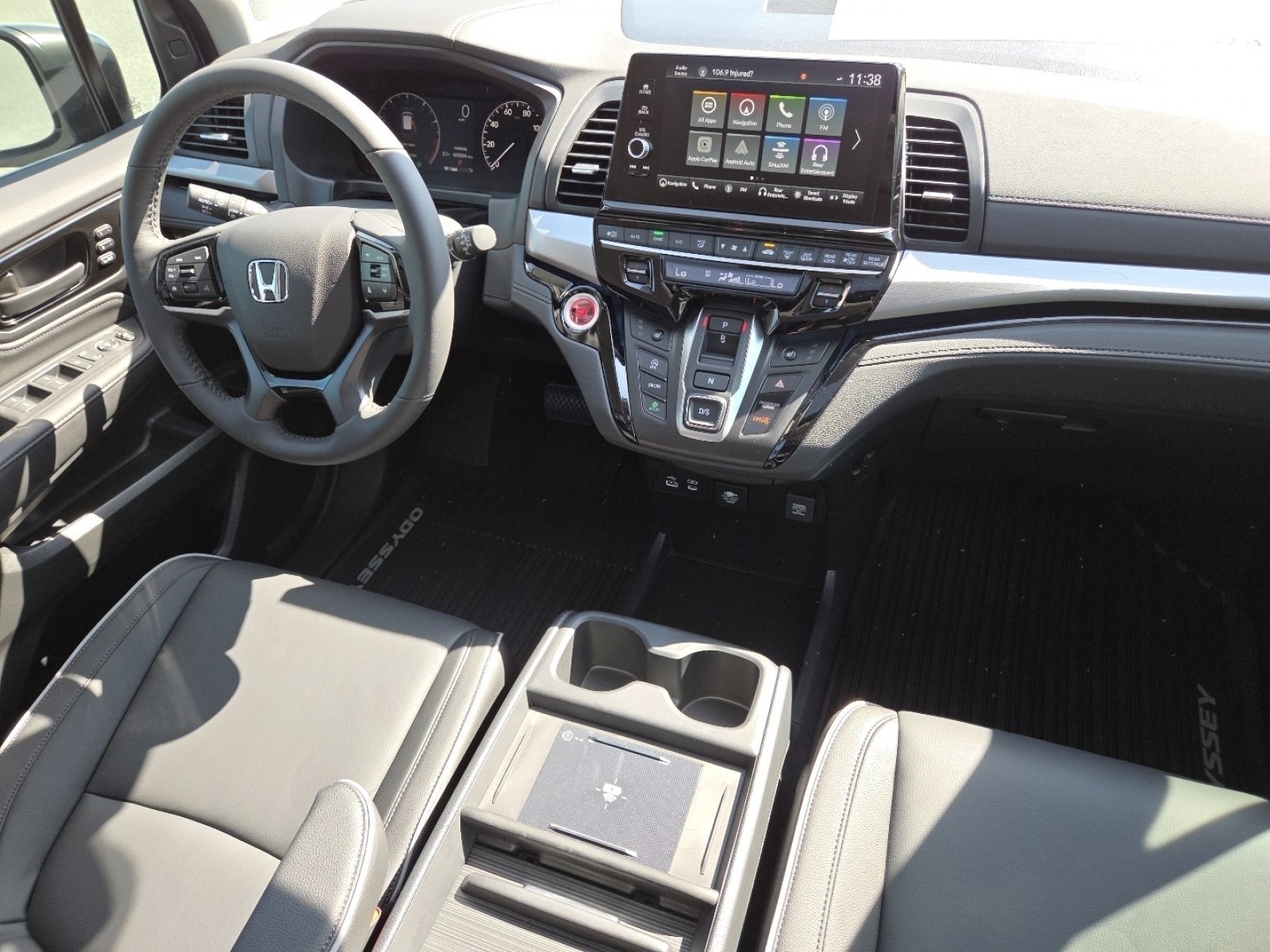New 2026 Sonic Gray Pearl Honda Touring image 26