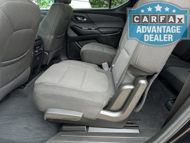 Used 2023 Mosaic Black Metallic Chevrolet LT Cloth image 17