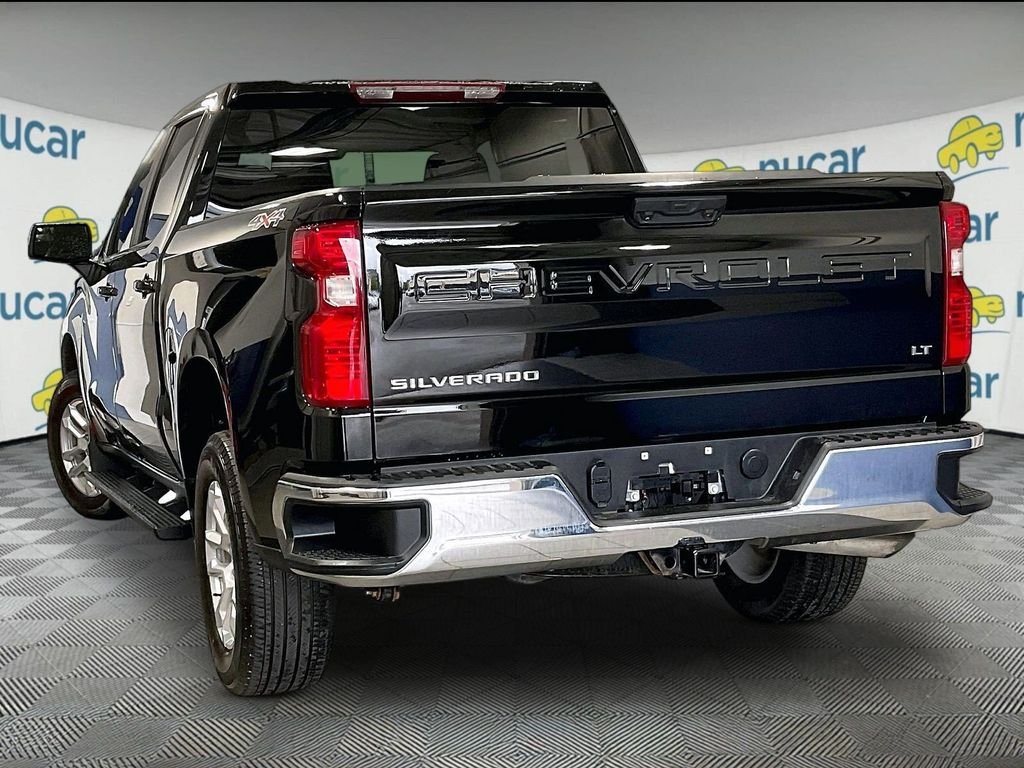 Used 2023 Black Chevrolet LT image 4