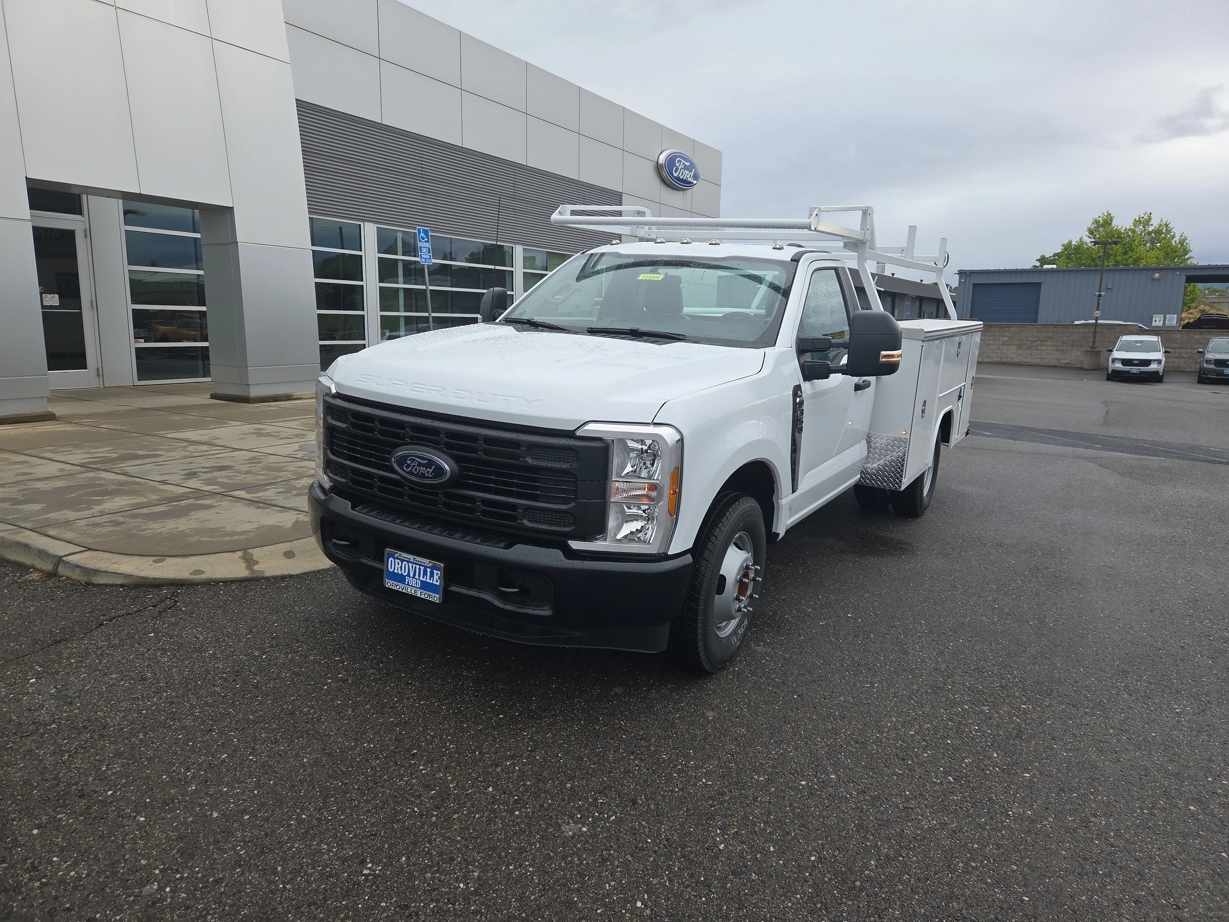 2026 Ford F-350 XL Regular Cab 145-In DRW's photo