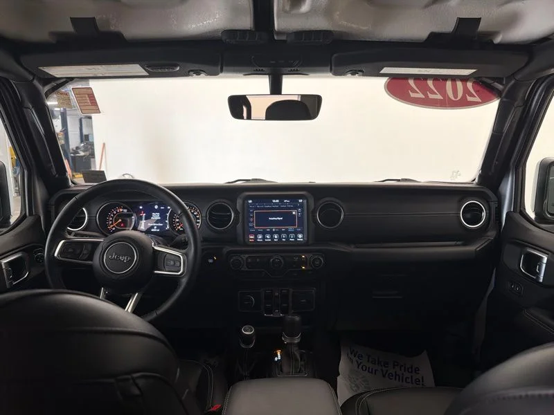 Used 2022 Silver Jeep Overland image 11
