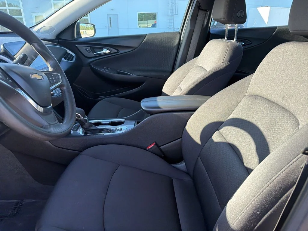 Used 2024 Black Chevrolet LT image 10