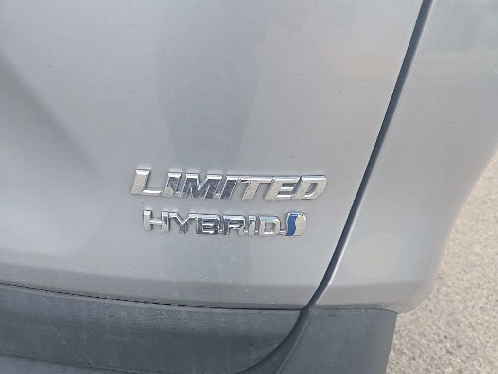 Used 2021 Silver Toyota Limited image 4
