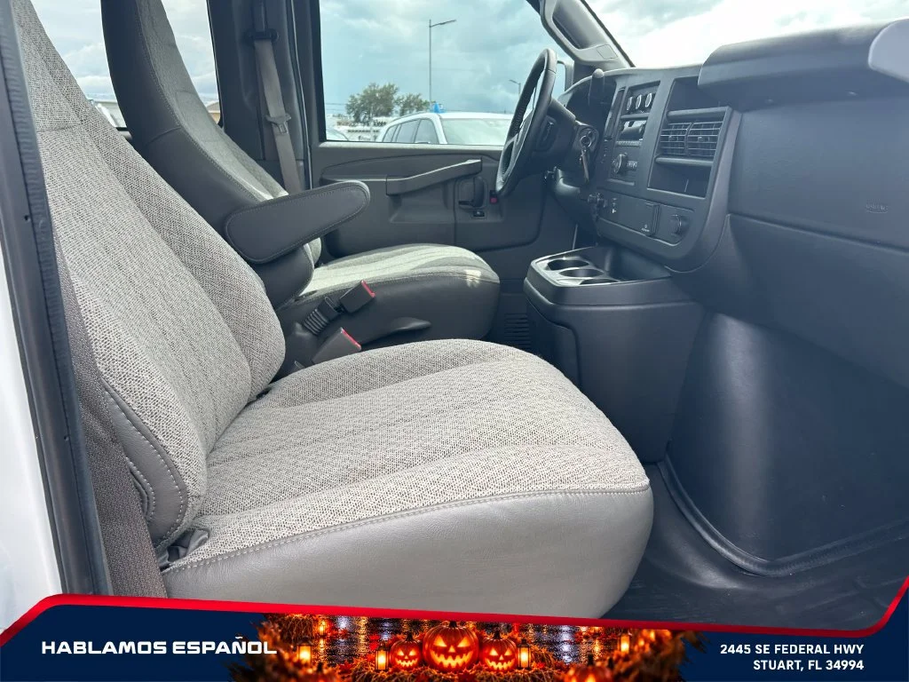 Used 2023 SUMMIT WHITE GMC RWD 2500 Regular Wheelbase Work Van image 13