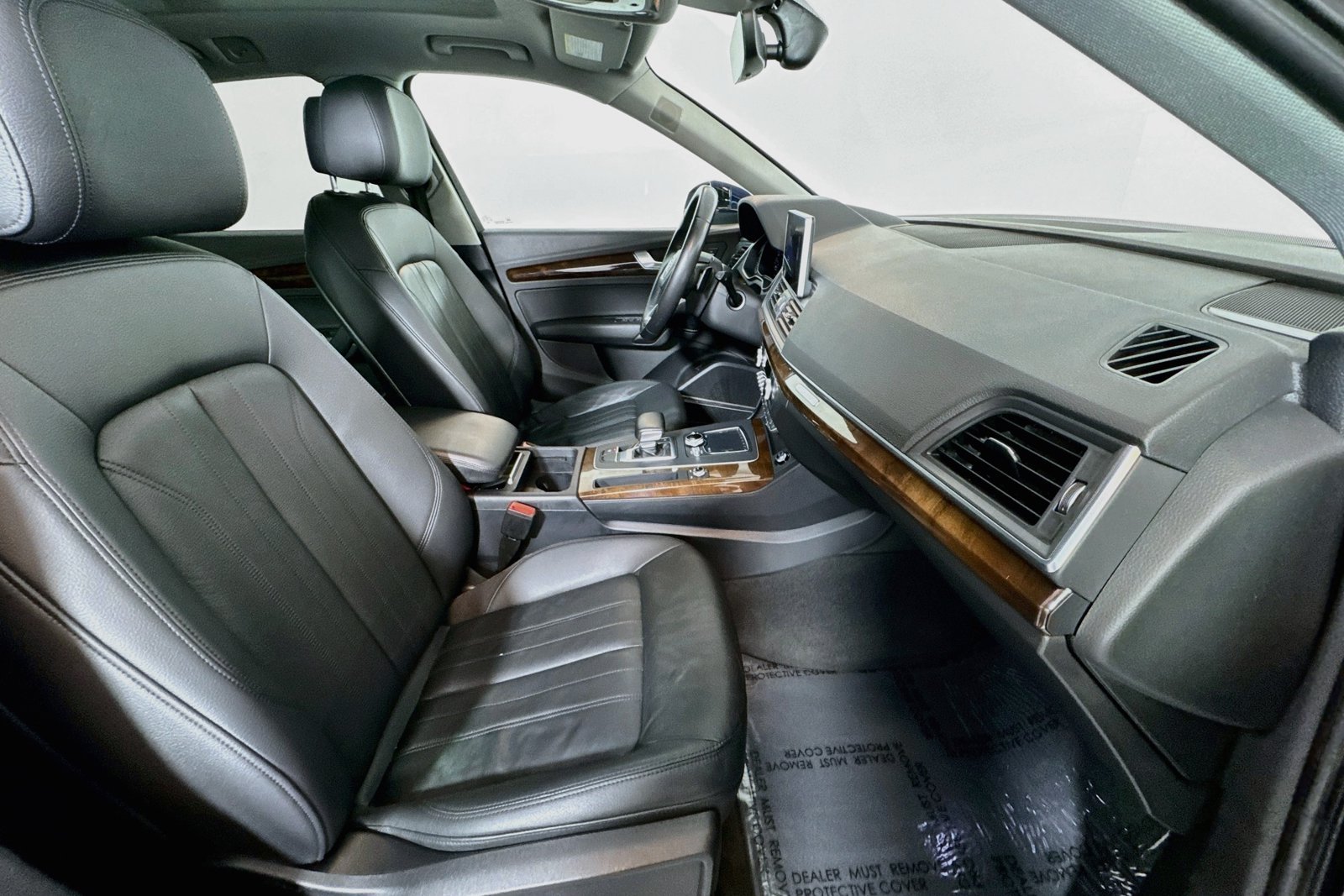 Used 2018 Navarra Blue Metal Audi Premium Plus image 27