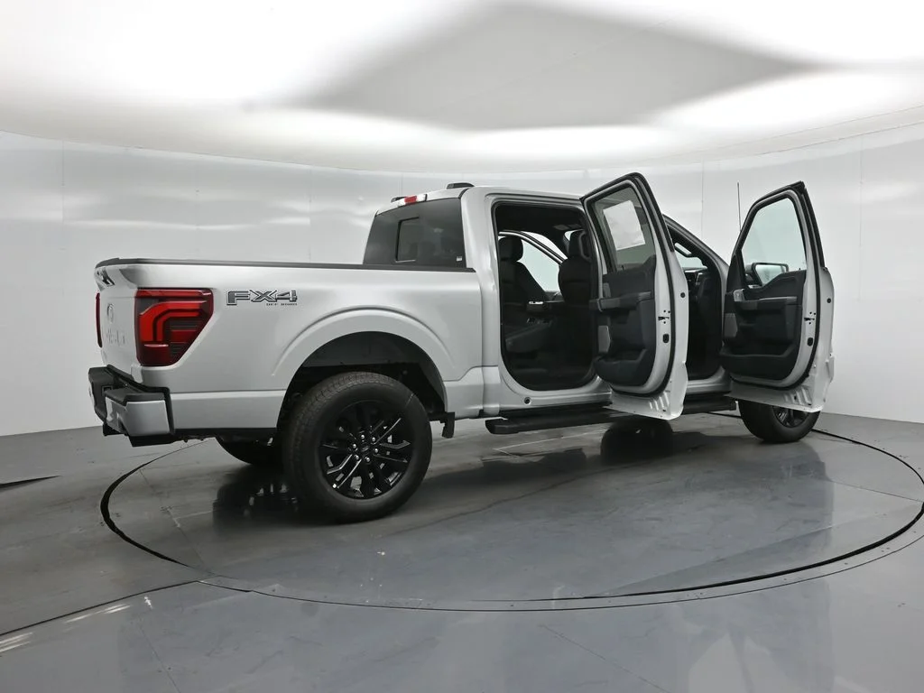 New 2026 Avalanche Ford Lariat image 5