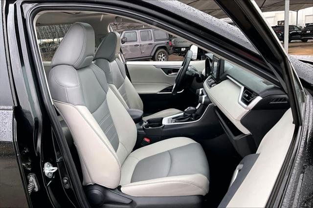 Certified Used 2021 MIDNIGHT BLACK METALLIC Toyota  image 9