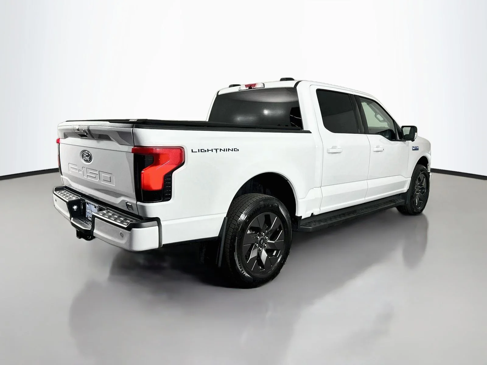 Used 2024 Oxford White Ford Flash image 7