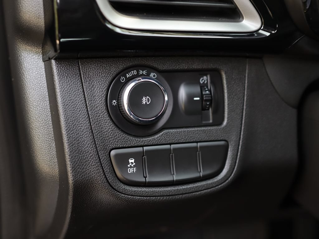 Used 2021 (Metallic paint.) Chevrolet ACTIV image 10