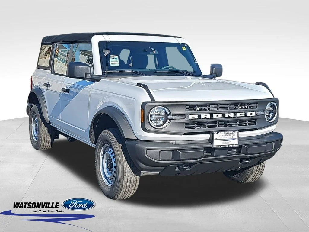 2026 Ford Bronco Base 4x4's photo