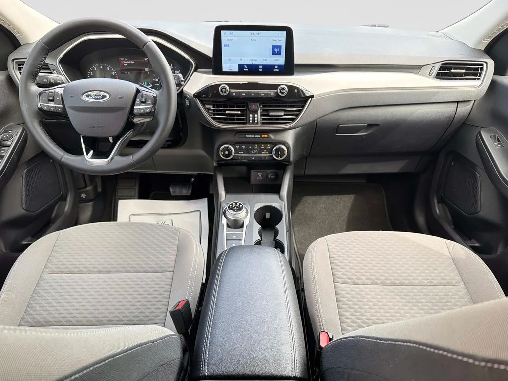 Used 2022 Agate Black Metallic Ford SE image 16