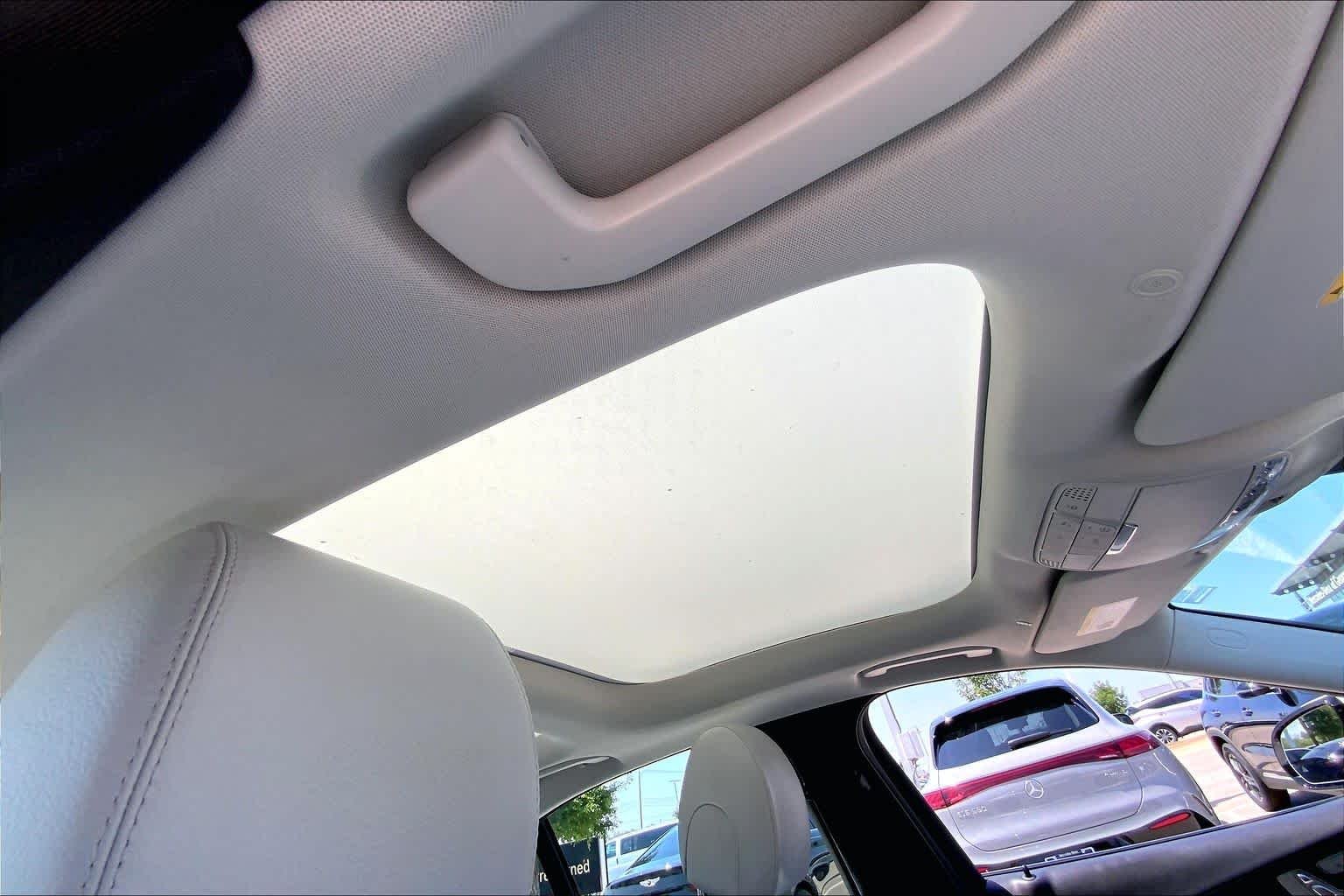 Certified Used 2022 MANUFAKTUR Diamond White Mercedes-Benz E 350 image 13