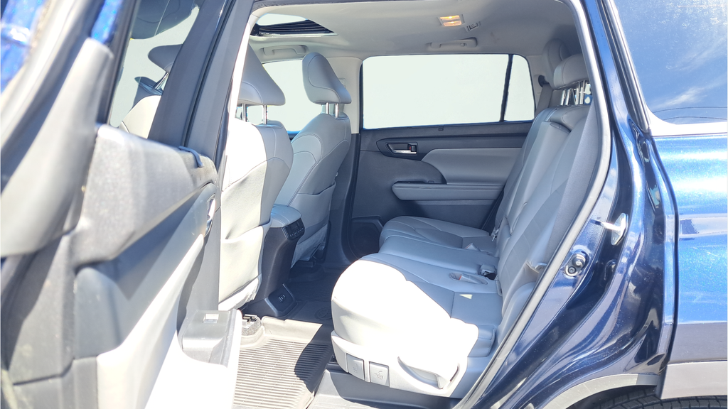 Used 2021 Blue Toyota XLE image 12