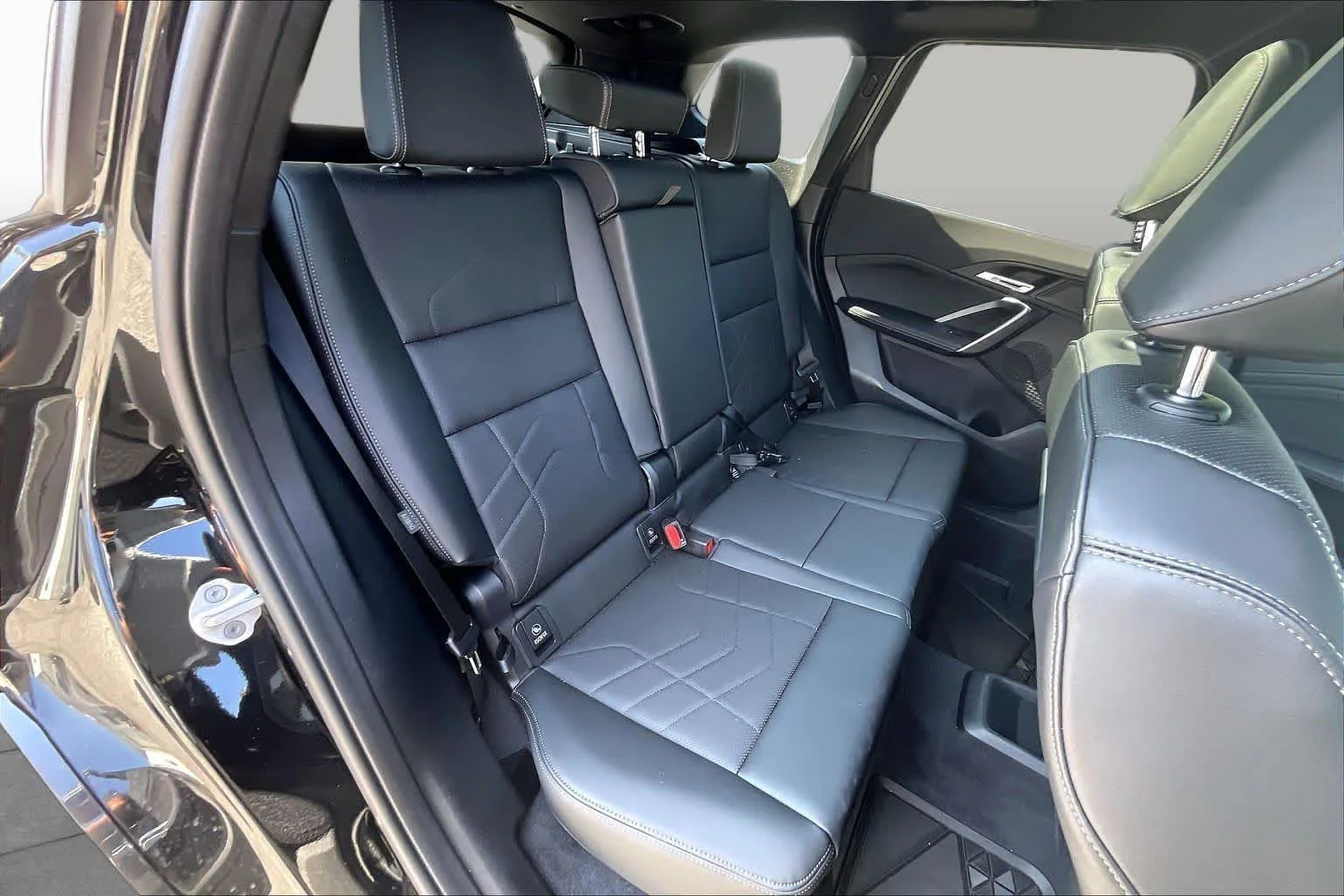 Used 2025 Black Sapphire Metallic BMW xDrive28i image 19