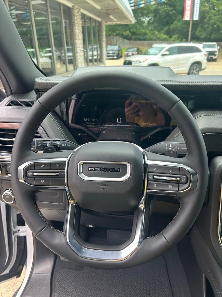 2026 GMC Yukon Denali - Photo 15