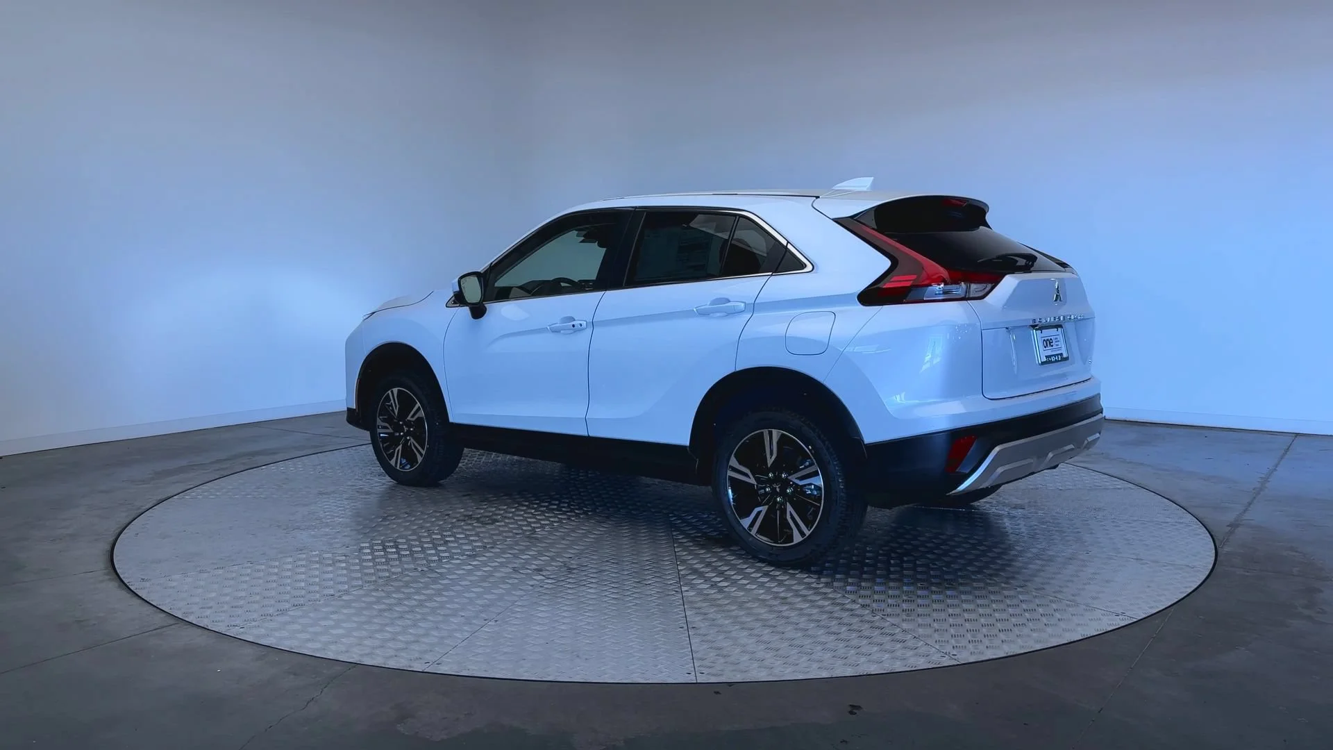 New 2026 White Diamond Mitsubishi SE image 6