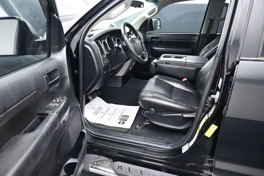 Used 2010 Black Toyota Grade image 15