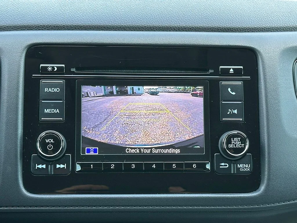 Used 2020  Honda LX image 4