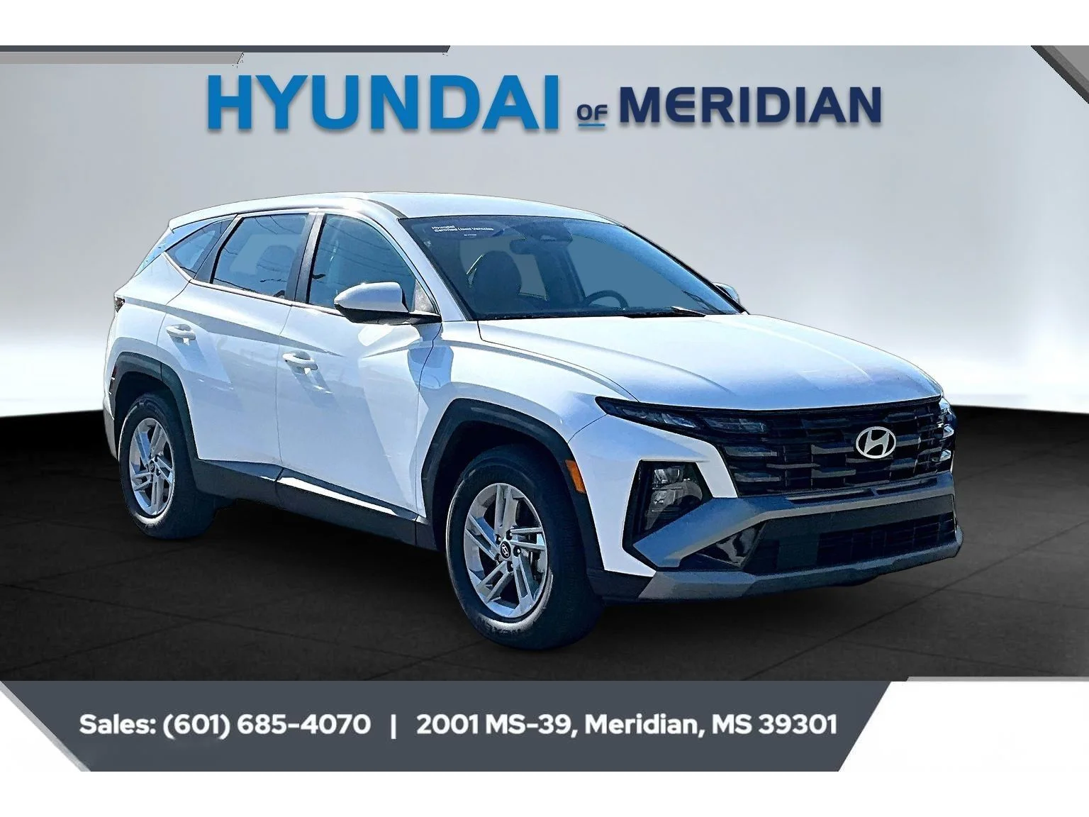 Used 2025 SERENITY WHITE PEARL Hyundai SE image 1