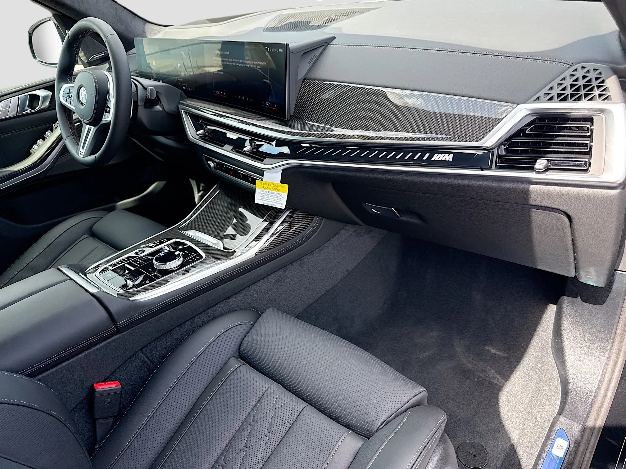 New 2027 Black Sapphire Metallic BMW M60i image 14