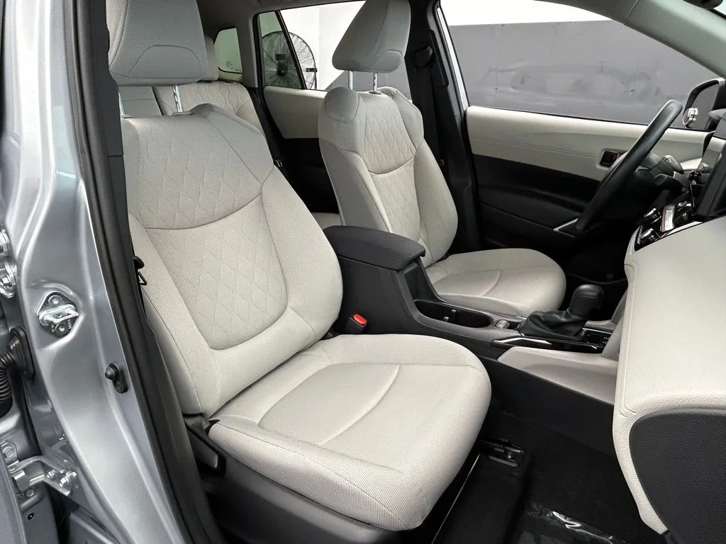 Used 2025 Silver Toyota L image 37