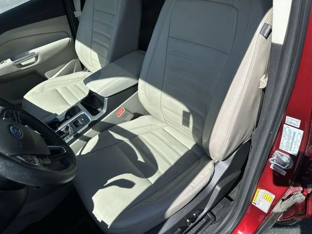 Used 2018 Red Ford SEL image 15