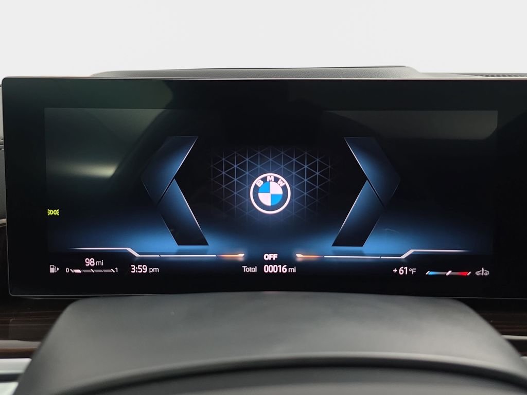 New 2026 Alpine White BMW xDrive40i image 19