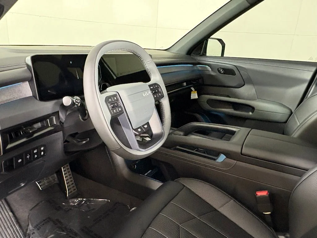 New 2027 Glacial White Pearl Kia X-Line SX image 22