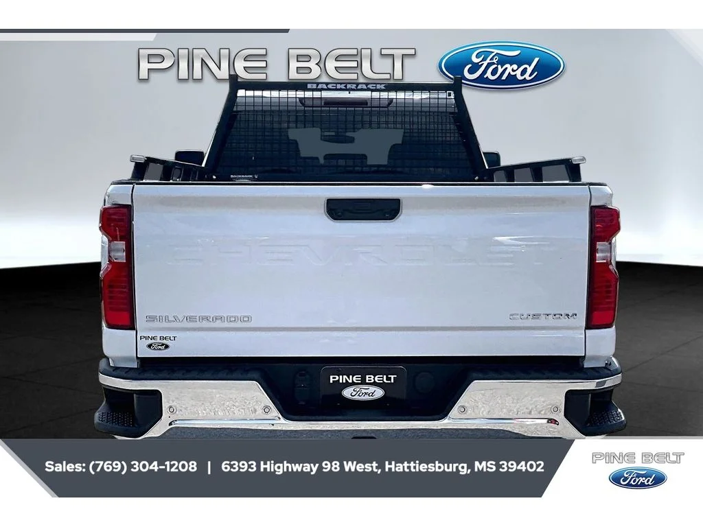 Used 2020 Summit White Chevrolet LT image 4