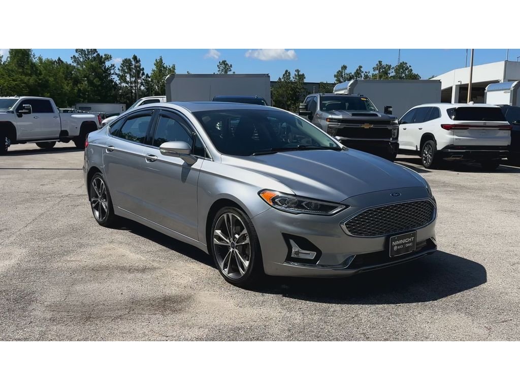 Used 2020  Ford Titanium image 2