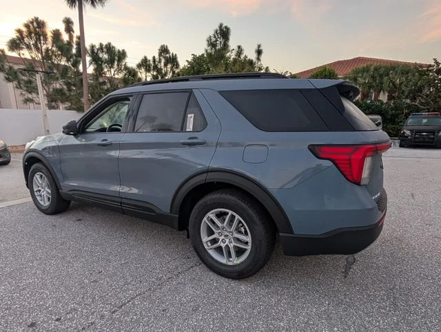 New 2026 Vapor Blue Metallic Ford Active image 9