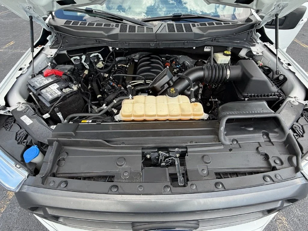 Used 2023 White Ford XLT image 21
