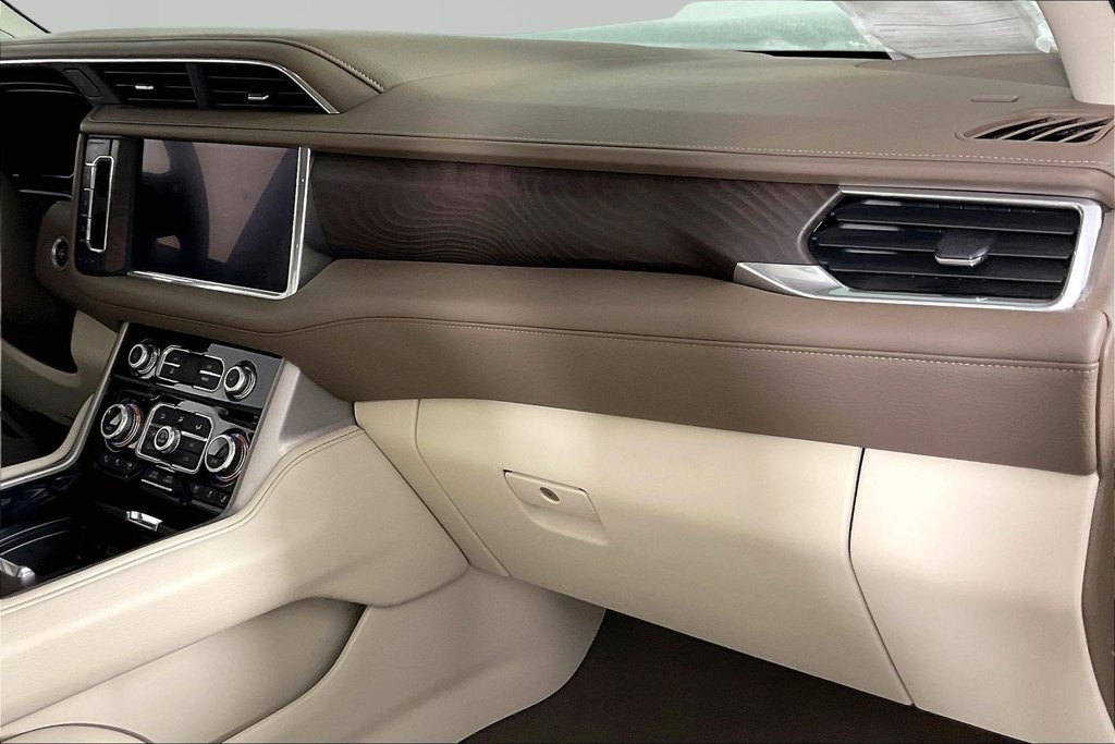 2023 GMC Yukon Denali - Photo 25