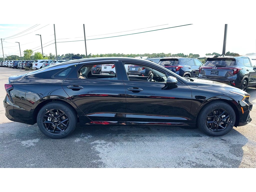 New 2026 Aurora Black Pearl Kia LXS FWD image 3