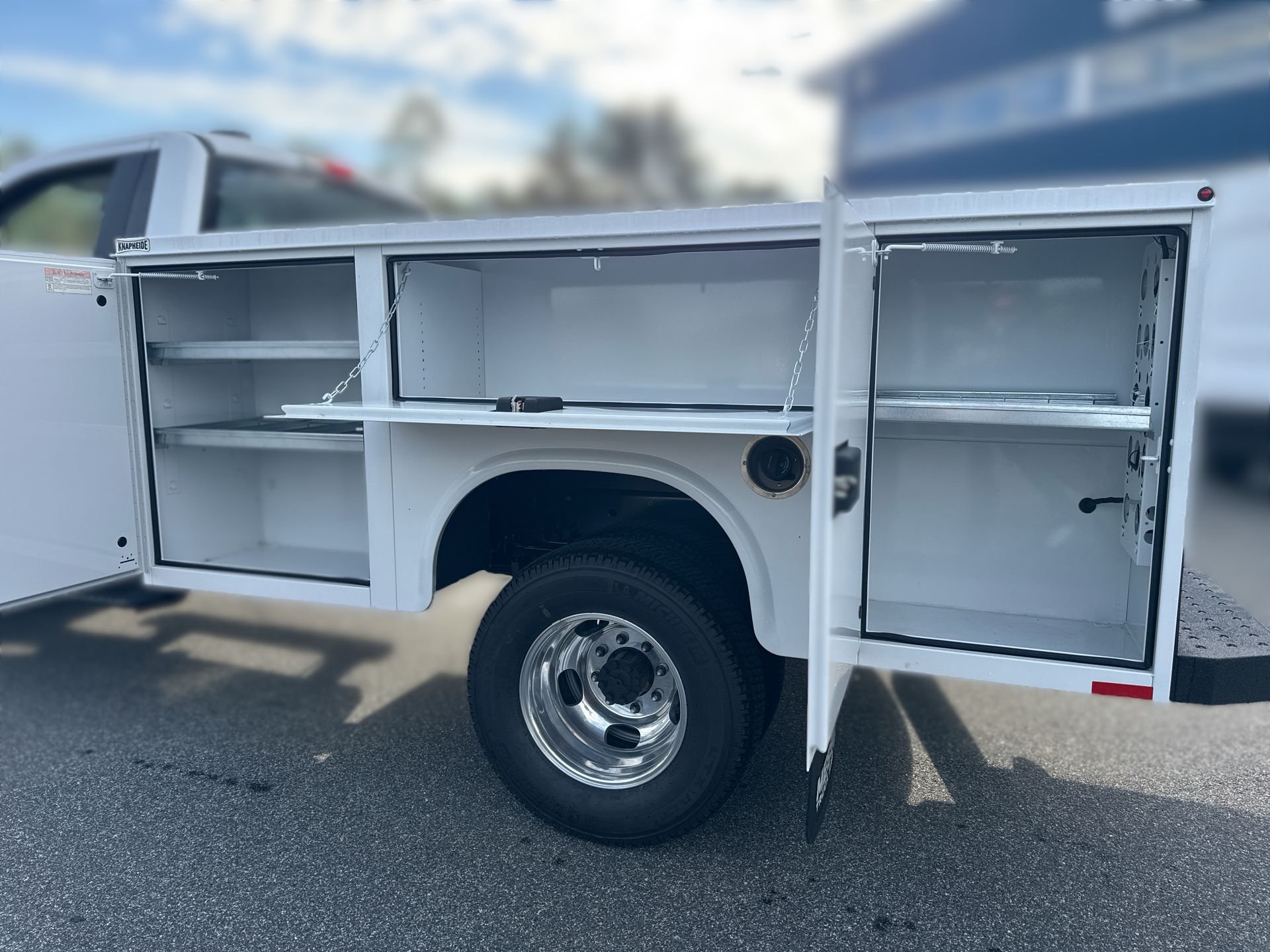 New 2026 Oxford White Ford F-350® XL image 3