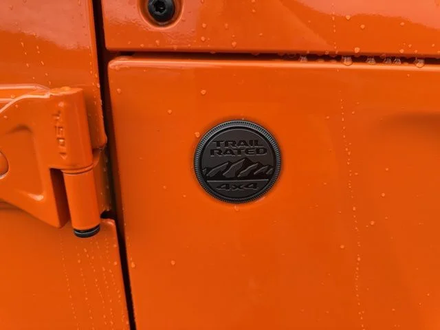 2025 Jeep Gladiator Willys - Photo 15