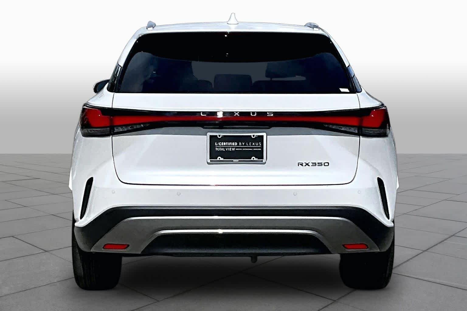 Used 2025 Eminent White Pearl Lexus Premium Plus image 5