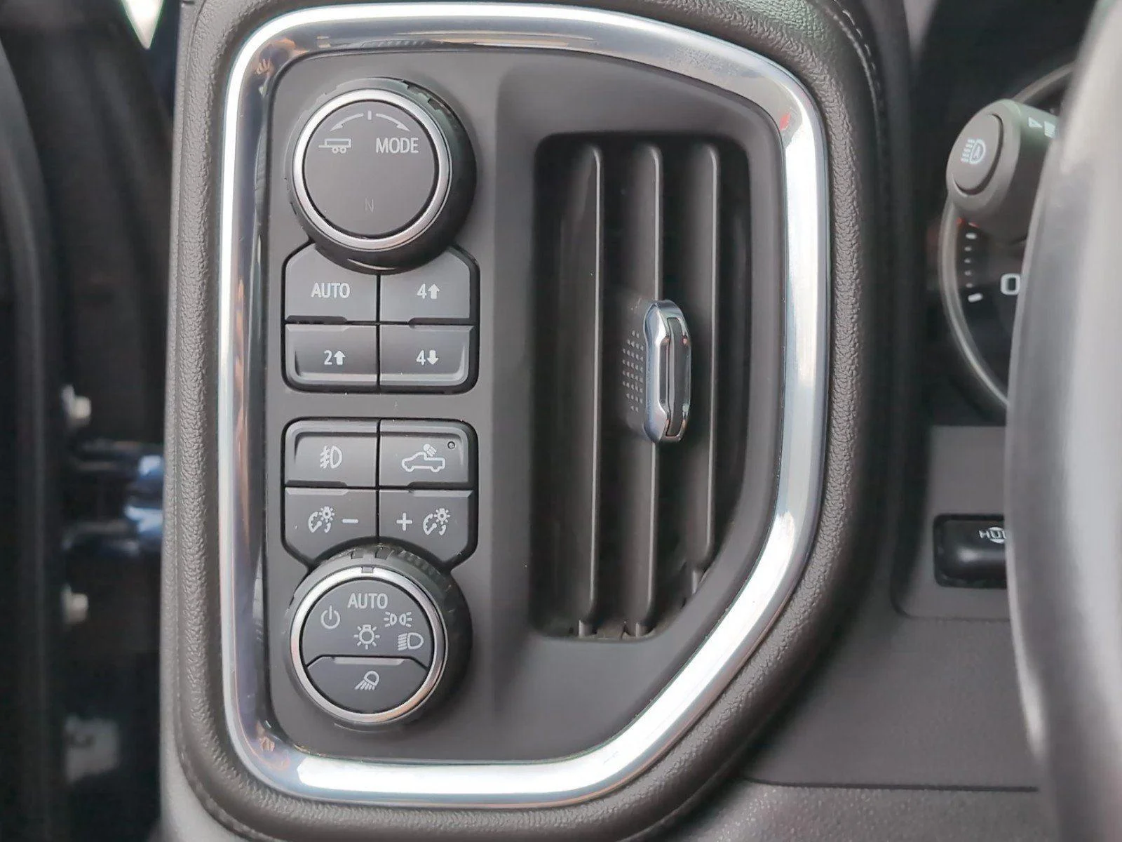 Used 2022 Northsky Blue Metallic Chevrolet High Country image 24