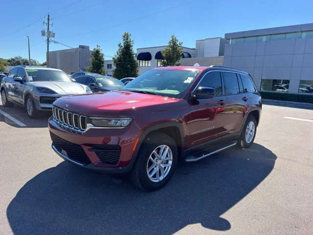 Used 2025 Velvet Red Pearlcoat Jeep Laredo X image 2