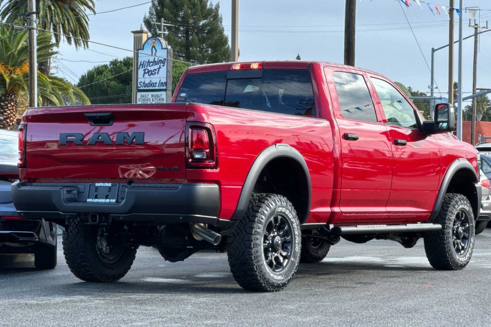 New 2026 Molten Red Pearl-Coat Exterior Paint RAM TRADESMAN image 4
