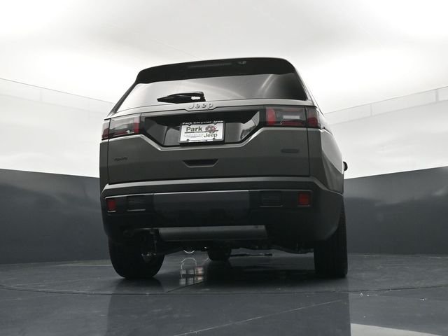 New 2026 Sting-Gray Clear-Coat Exterior Paint Jeep Overland image 23