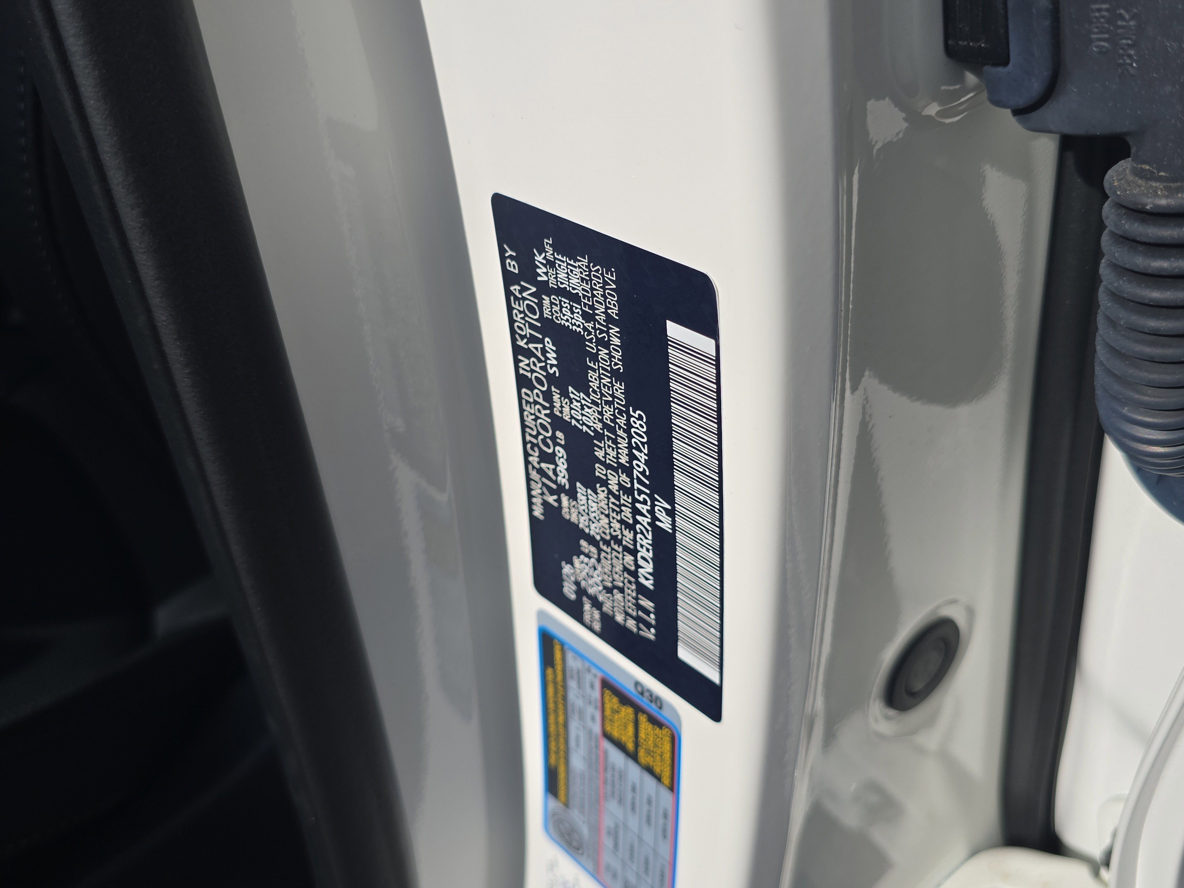 New 2026 Snow White Pearl Kia EX image 31