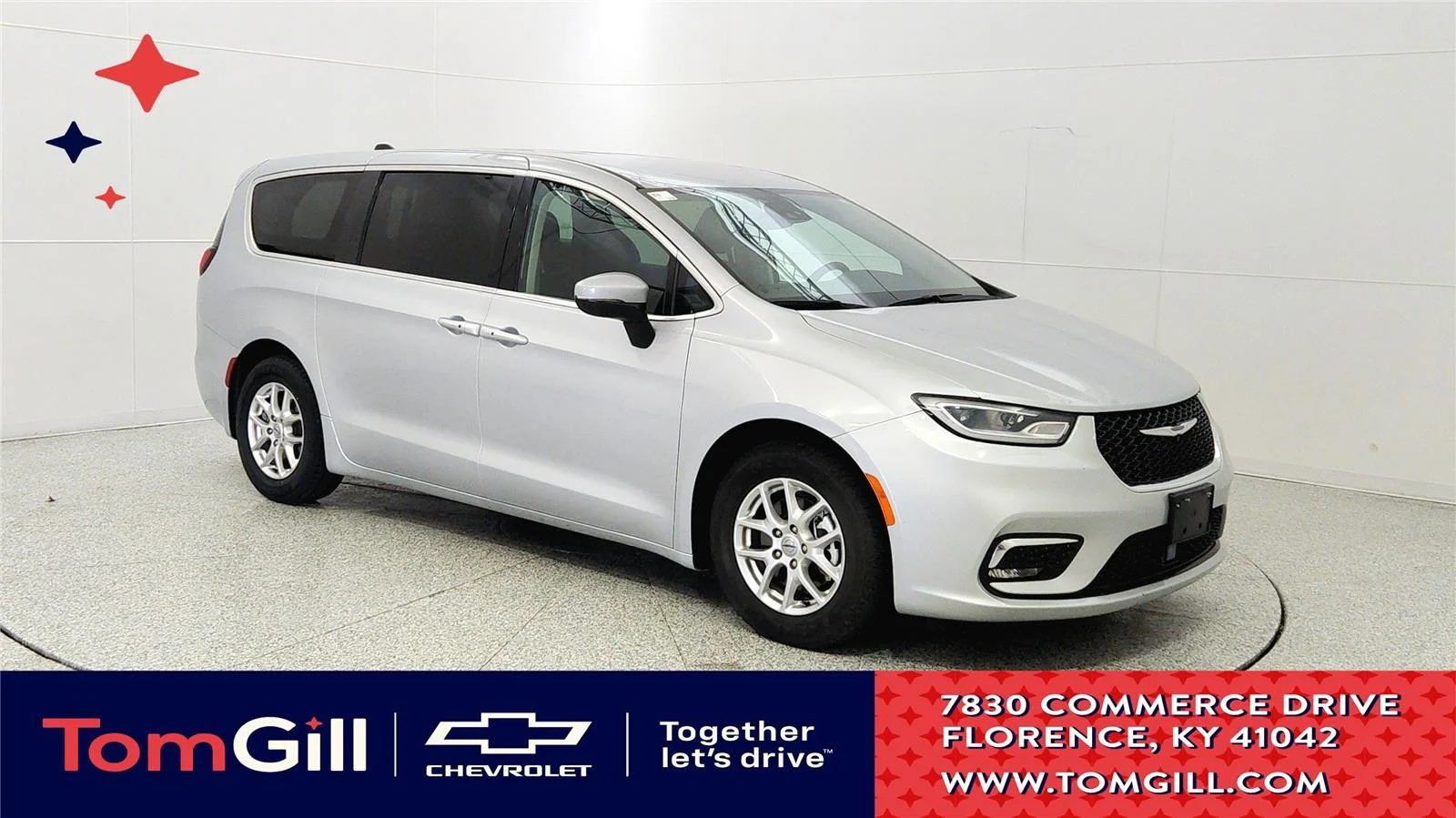 2023 Chrysler Pacifica Touring L's photo