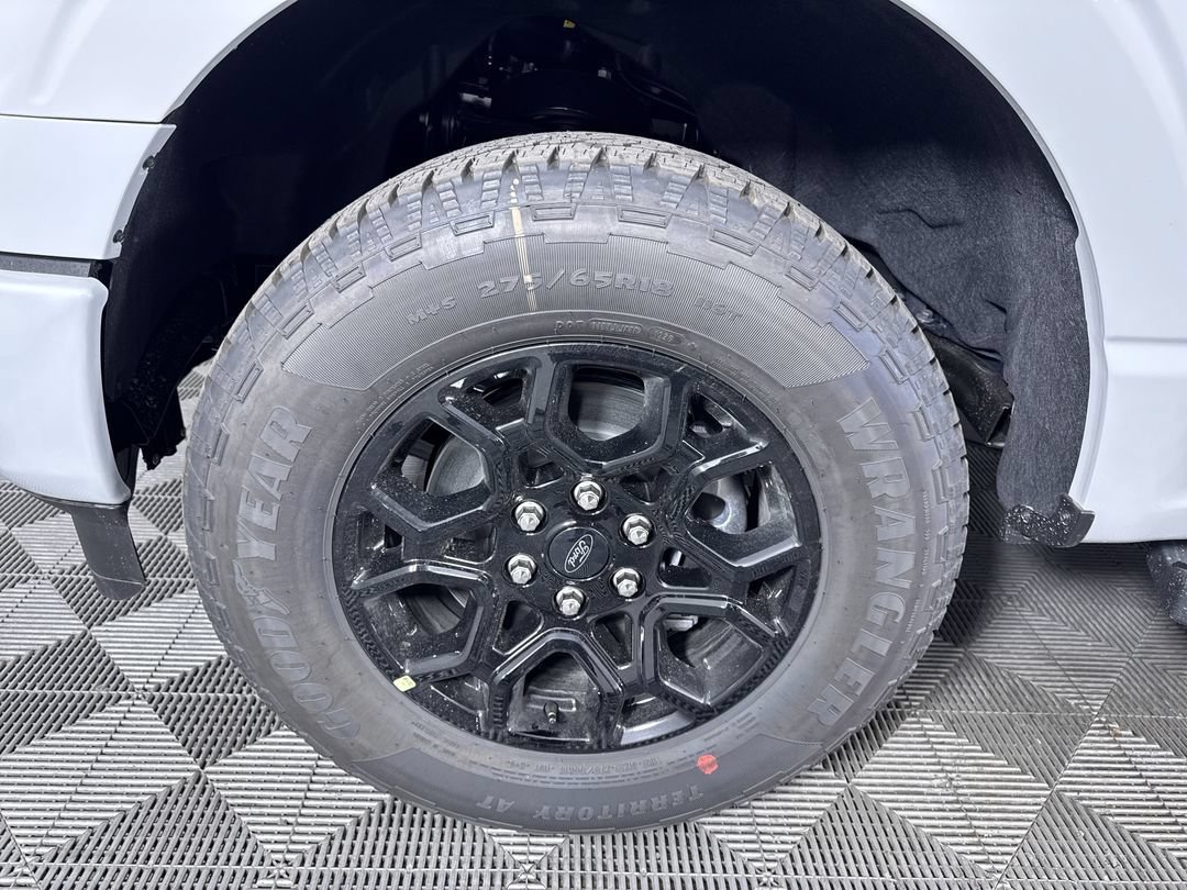 New 2026 Avalanche Ford XLT image 28
