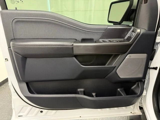 2025 Ford F-150 Lariat - Photo 10