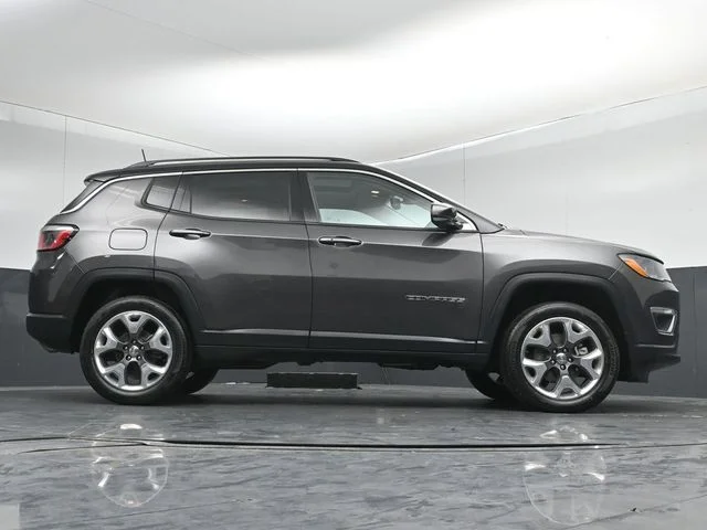 Used 2020 Granite Crystal Clearcoat Metallic Jeep Limited image 44
