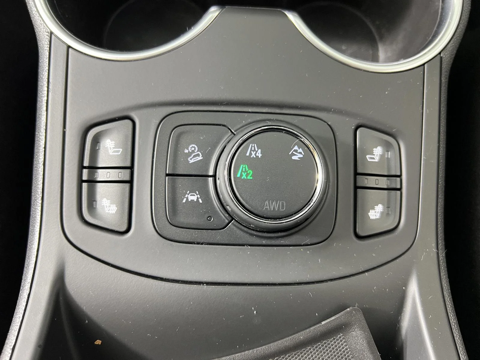 Used 2020 Summit White GMC SLE image 21