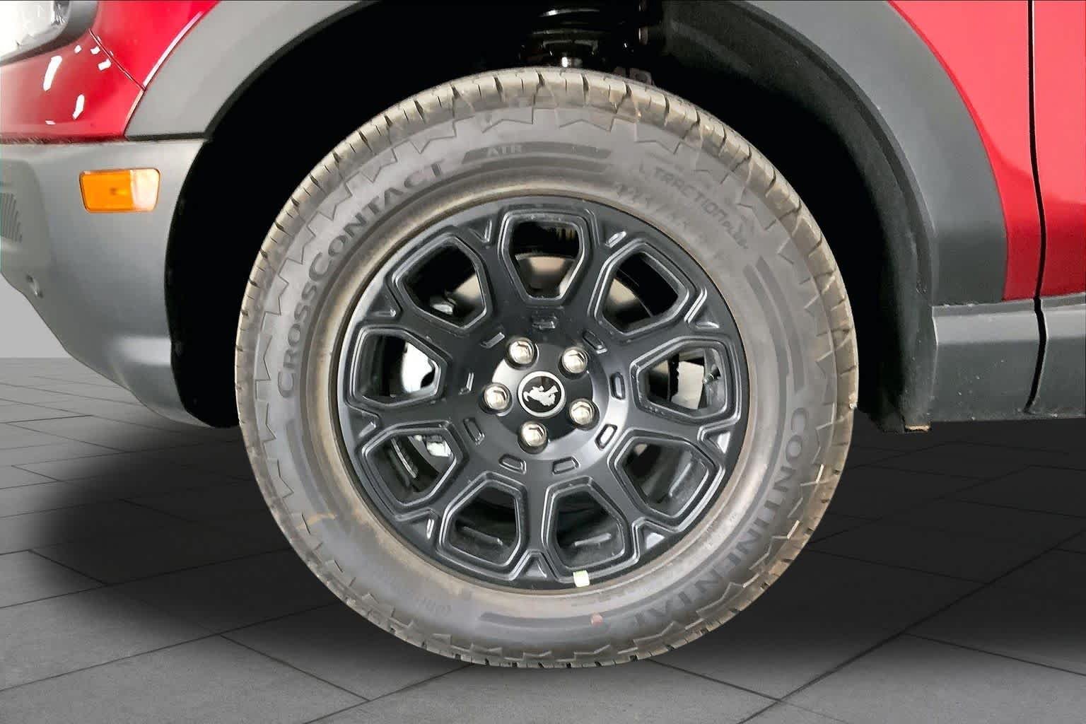 New 2026 Ruby Red Metallic Tinted Clearcoat Ford Badlands® image 9