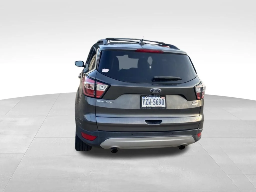 Used 2018 Gray Ford SEL image 16